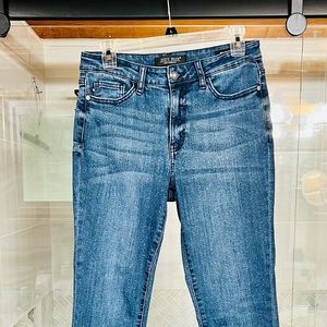 Judy Blue Relax Fit Skinny Jeans